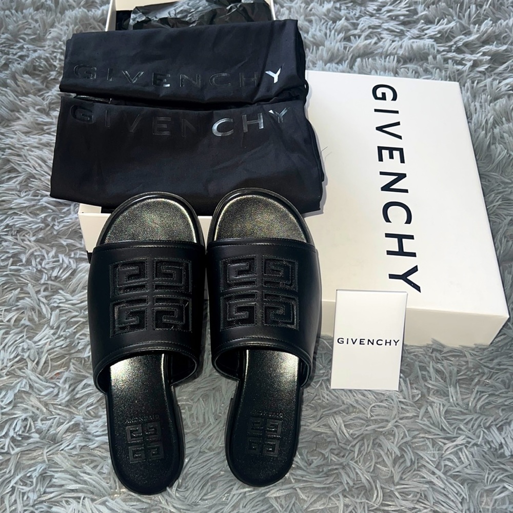 Givenchy 4G leather sandals